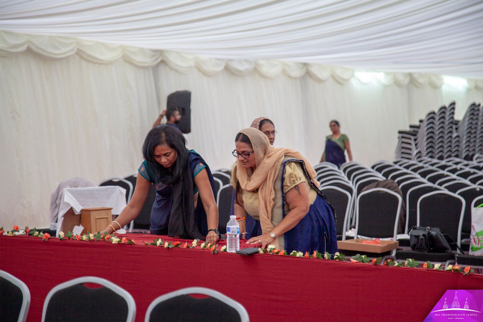 ©1987-2017 SKS Swaminarayan Temple East London